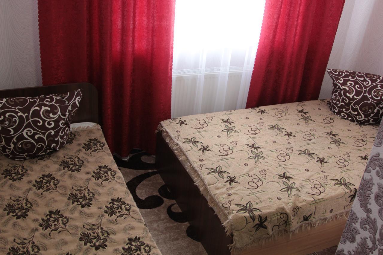 Hotel Karavan Bila Krynytsya  Exterior foto