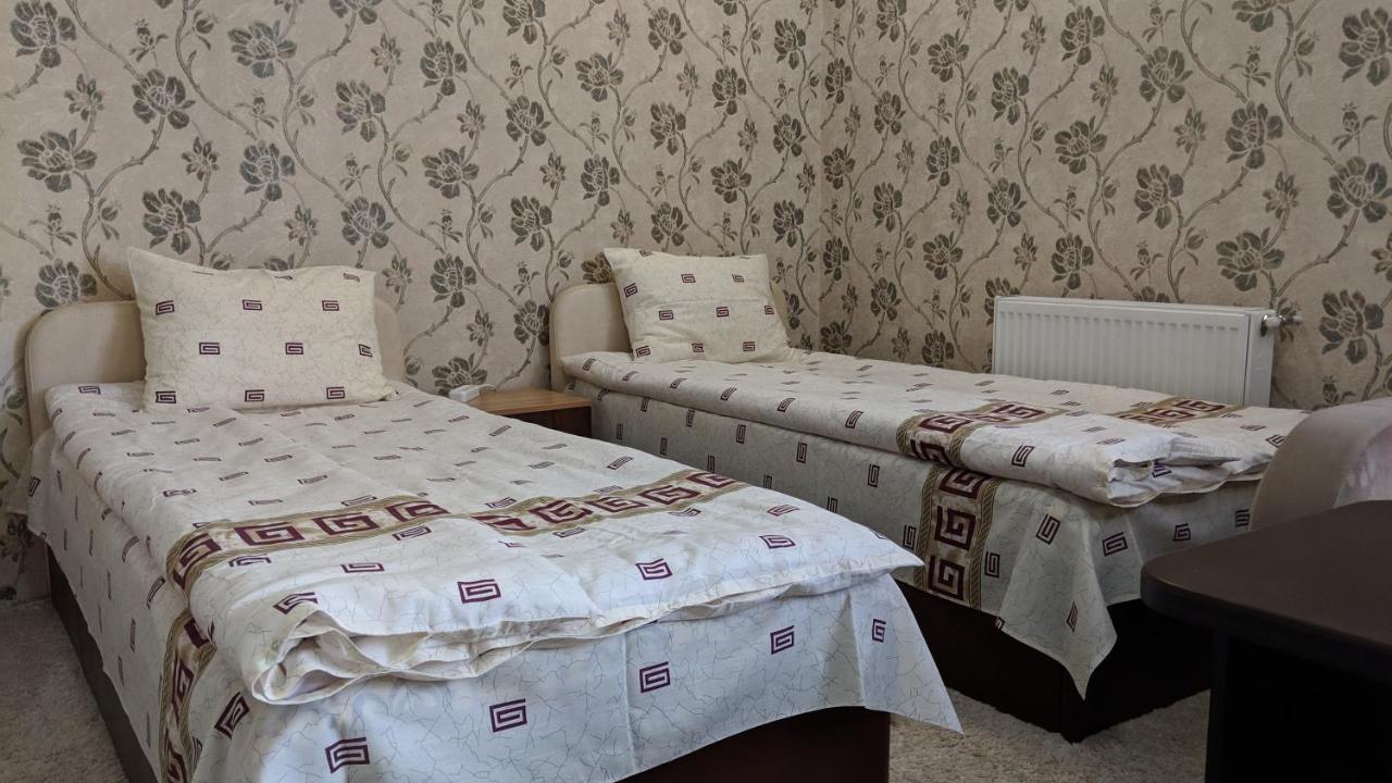Hotel Karavan Bila Krynytsya  Exterior foto