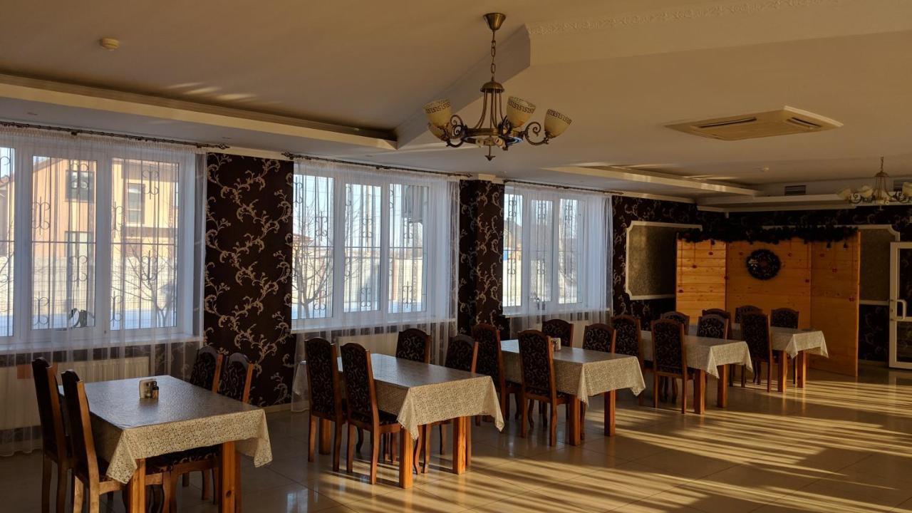 Hotel Karavan Bila Krynytsya  Exterior foto